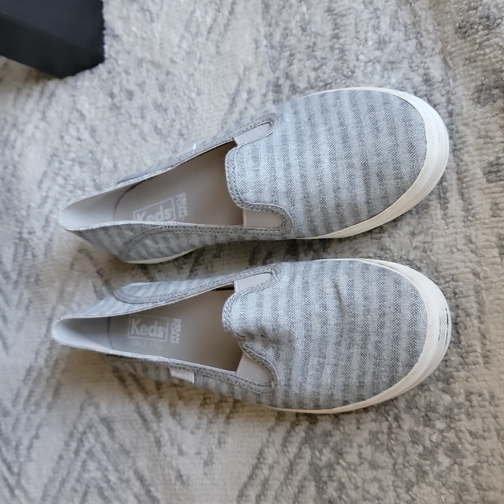 Keds Dream Foam Slip On Womans Size 6.5
